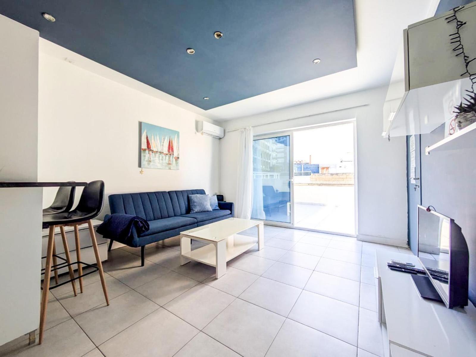 St Julians Penthouse Сент Джулианс
